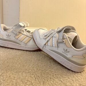 Adidas women’s sneakers